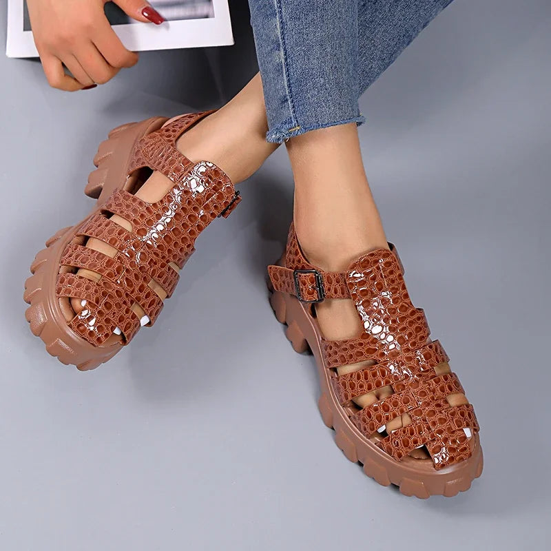 KORDWAY sandals.