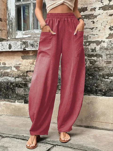 Elastic long airy pants.